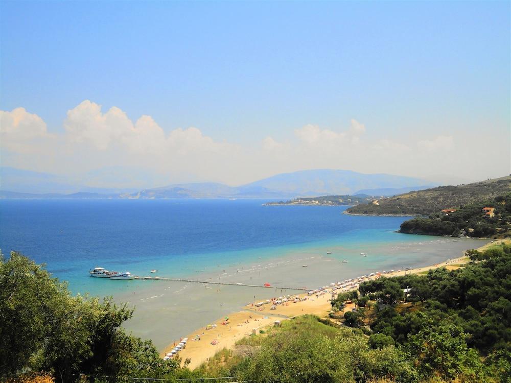 Dionysos Apartments Apraos Eksteriør bilde